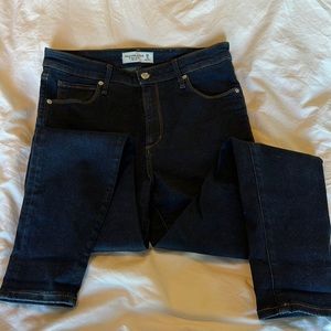 Abercrombie and Fitch The Super Skinny High Rise jeans in size 28